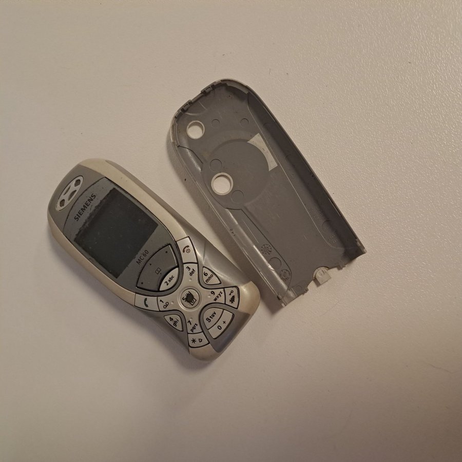 Broken old siemens phone from early 2000