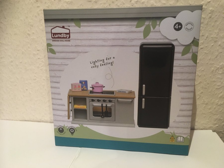 Lundby dockskåp kök kylskåp spis