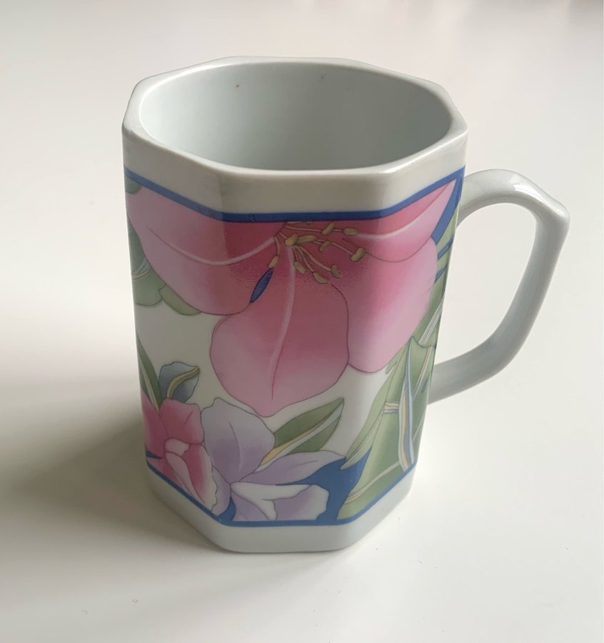 Vintage 80-tal muggar blommönster art deco stil rosa blå koppar porslin retro