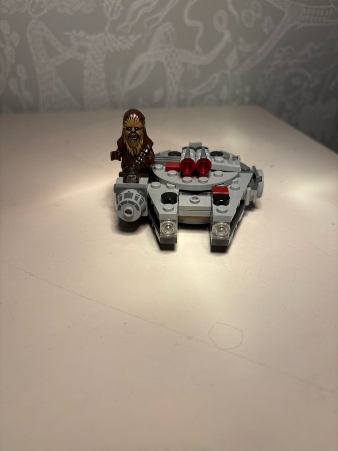 Lego Star Wars Millennium Falcon