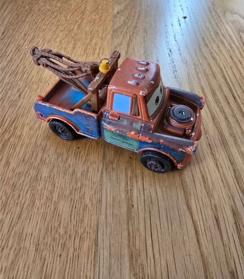 Disney Cars Bilar Pixar Metall 8-9cm - Bärgaren, Mater