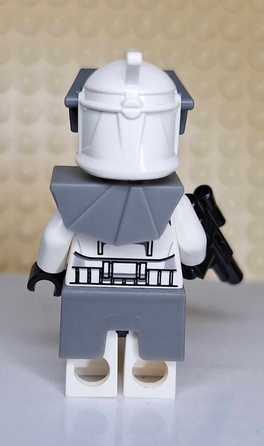 Lego Star Wars (NYSKICK) Clone Trooper (Phase 1) Gray Visor,Pauldron,kama/sw0203