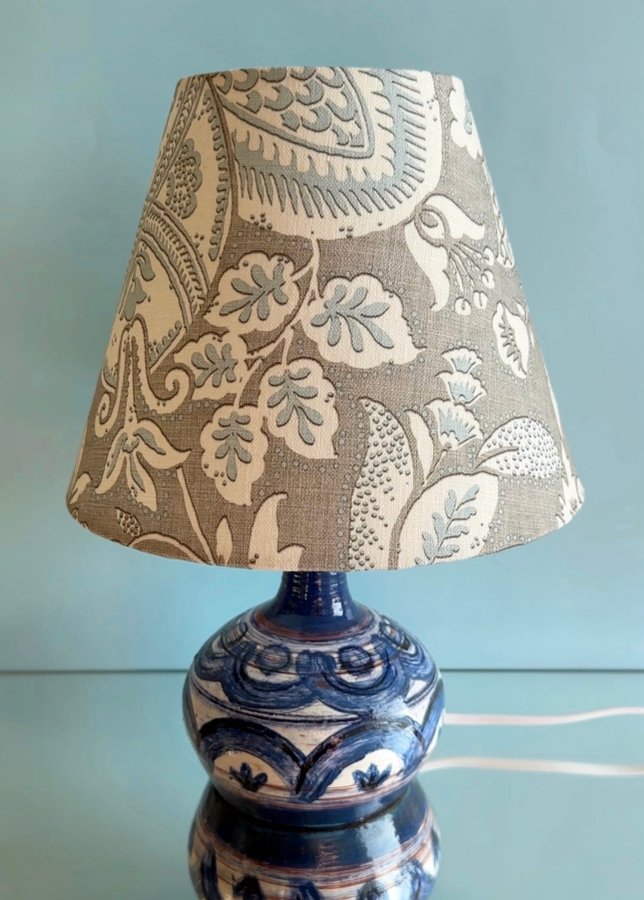 Vintage håndlavet keramiklampe / bordlampe