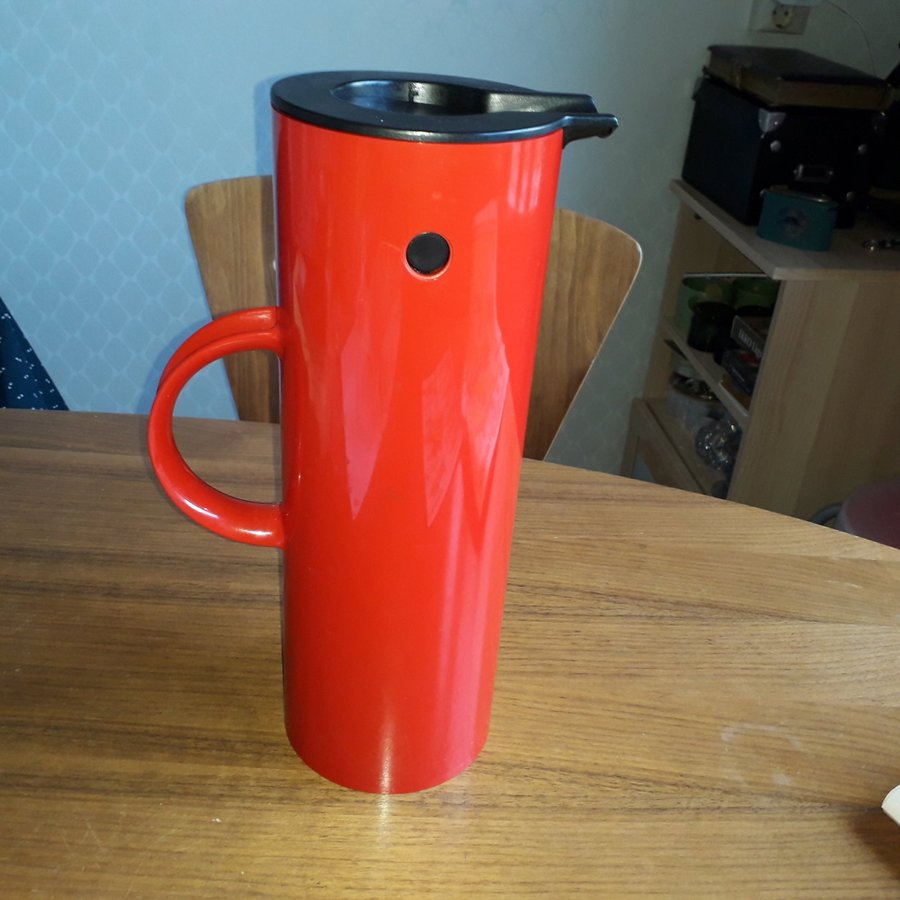 STELTON / TERMOS / Termoskanna, kanna / Jul-Röd, RÖD