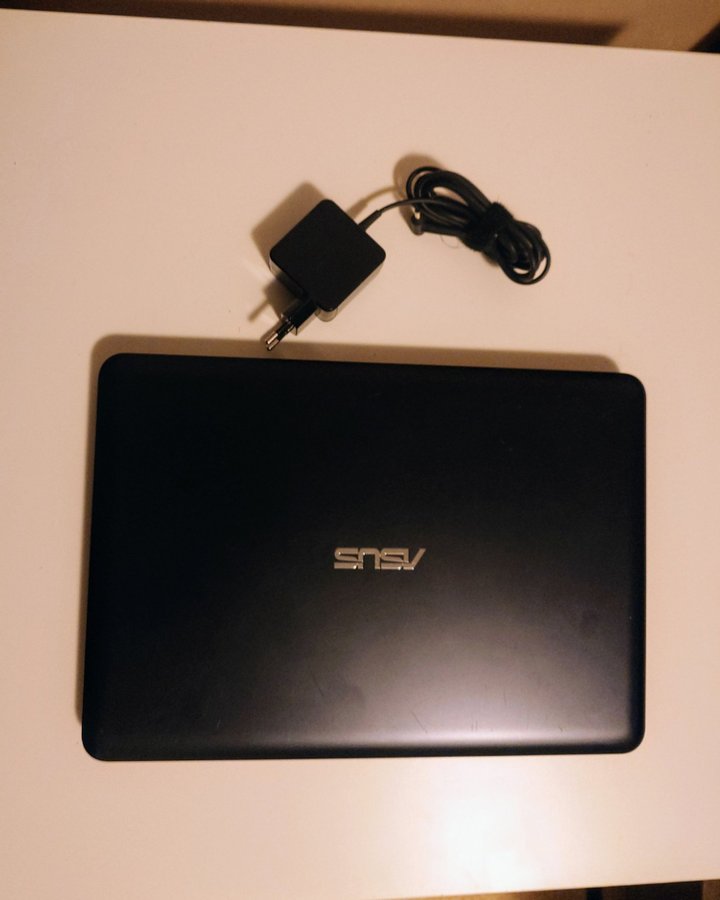 ASUS Laptop 14 tum