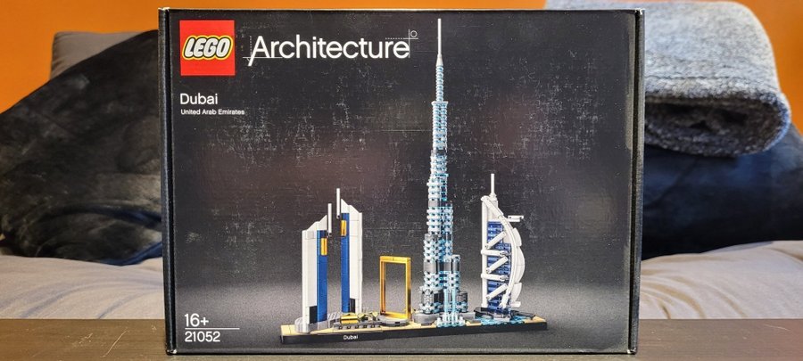 Lego Architecture "21052 - Dubai" (NY  OÖPPNAD)