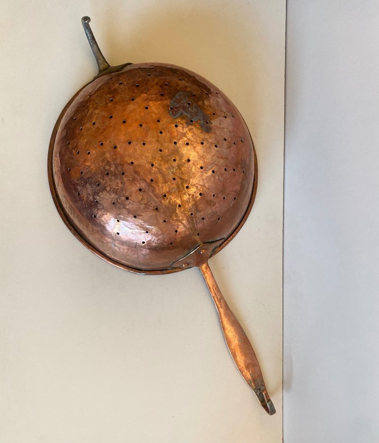 Large vintage antique copper colander 1700-1800-tal koppar durkslag sil allmoge