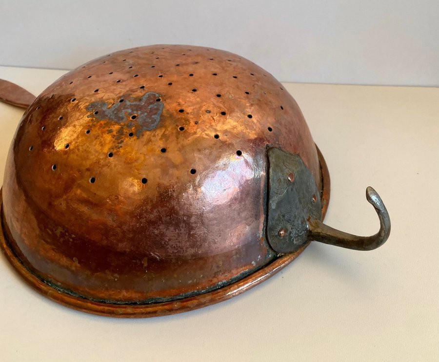 Large vintage antique copper colander 1700-1800-tal koppar durkslag sil allmoge