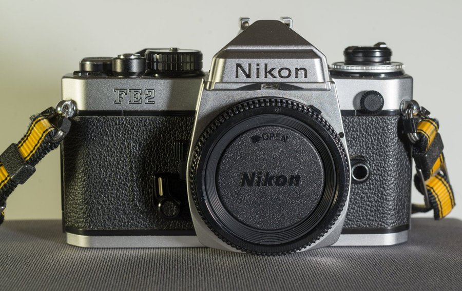 Nikon FE2 med databack MF-16