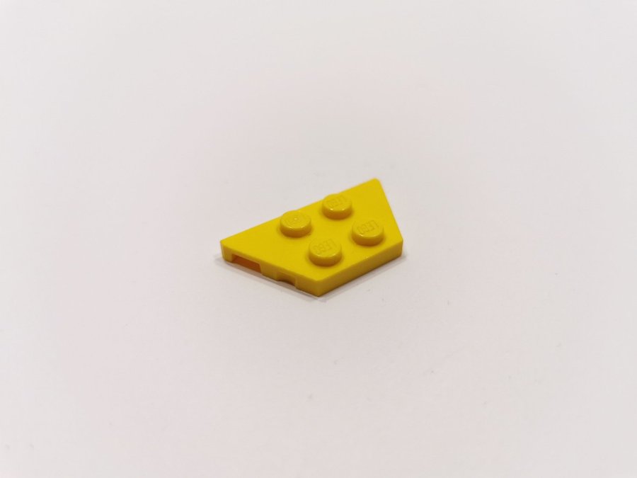 Lego - vinge - plate - hörn - 2x4 - part 51739 - gul