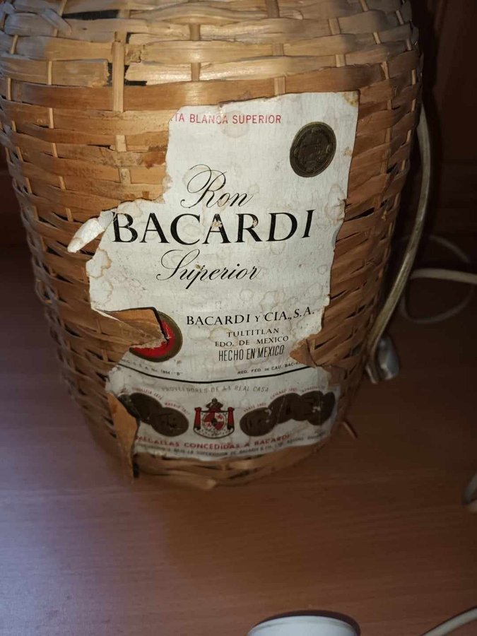 Bacardi lampa