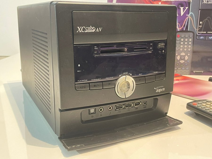 Aopen XC Cube AV Edition Mini PC - chassi processor ram moderkort - Retrodator