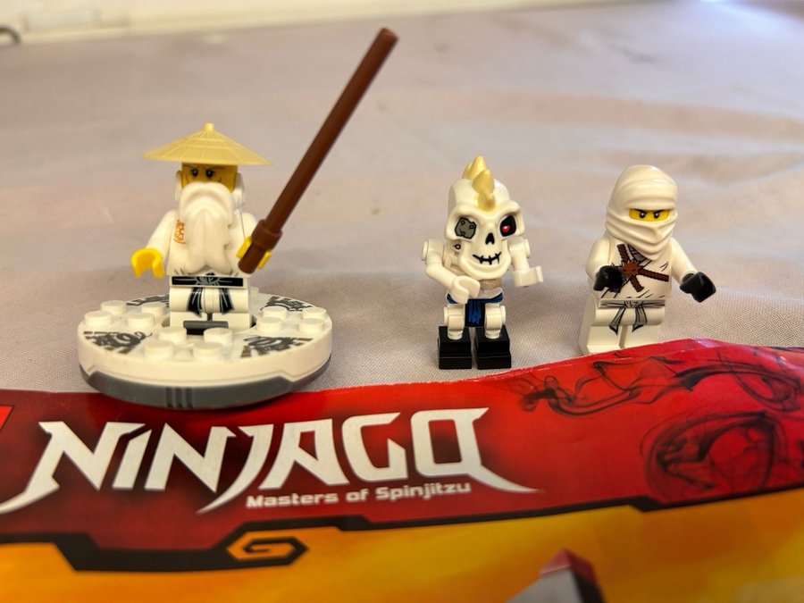 LEGO Ninjago 2504 Spinjitzu - Dojo