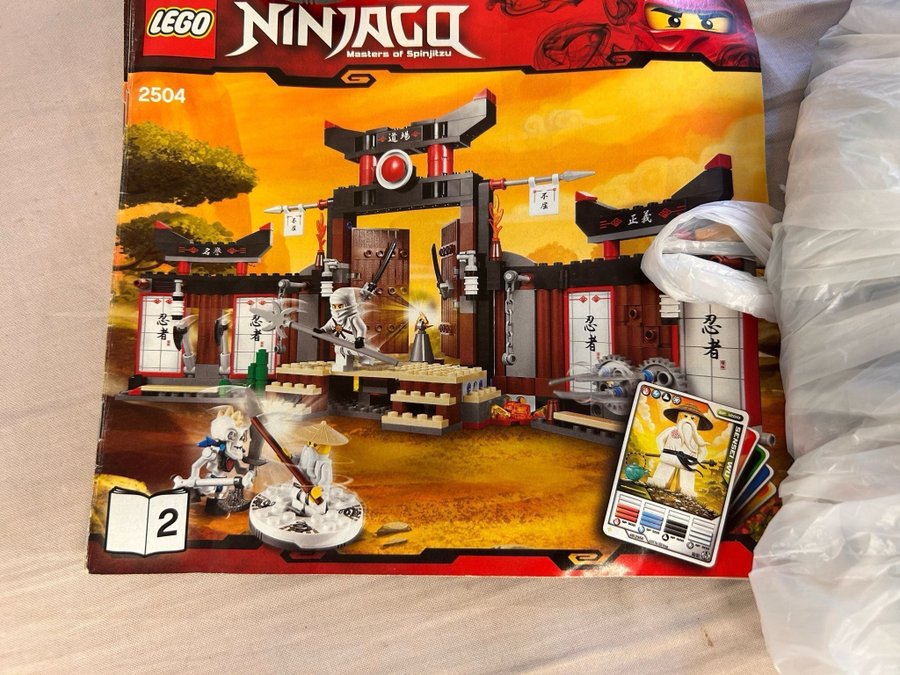 LEGO Ninjago 2504 Spinjitzu - Dojo