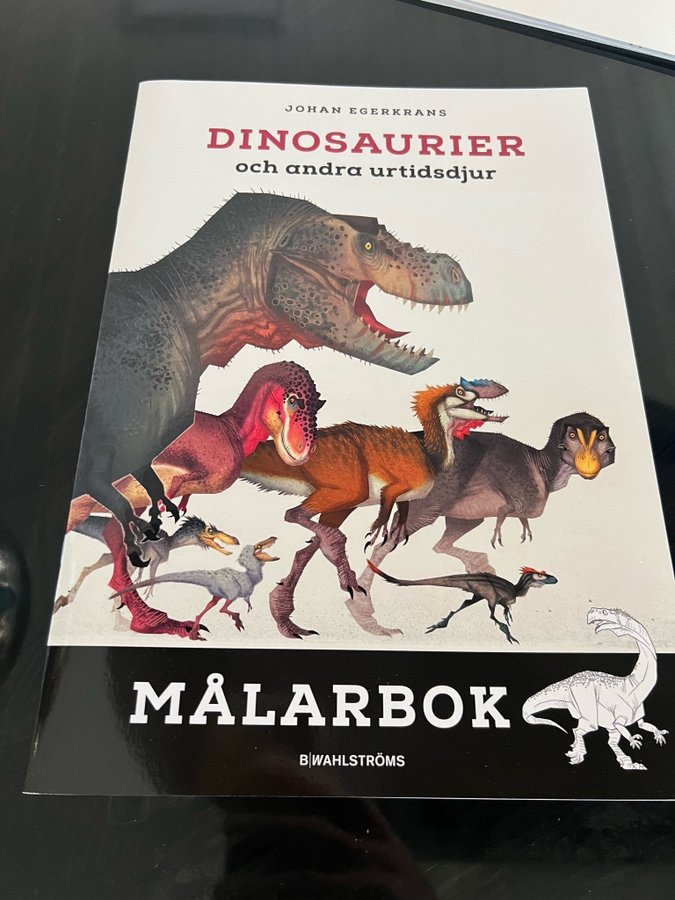 Dinosaurier och andra urtidsdjur - Målbok av Johan Egerkrans (2020)