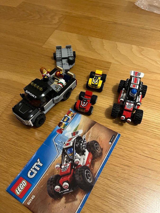 Lego City 60148 Fyrhjulingsracerteam  Lego City 60145 Off-Road Buggy