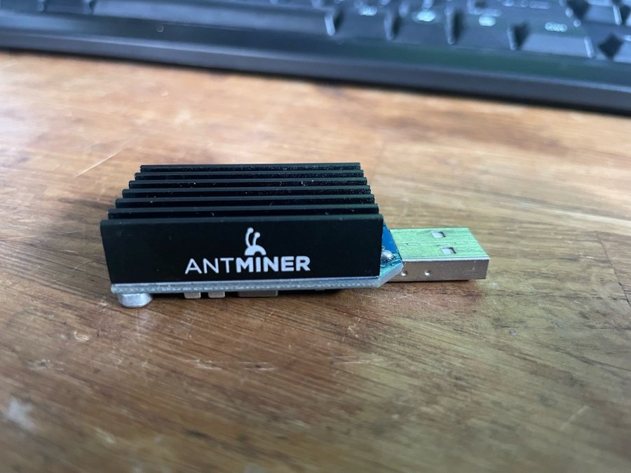 Antminer U2 2Gh/s usb miner