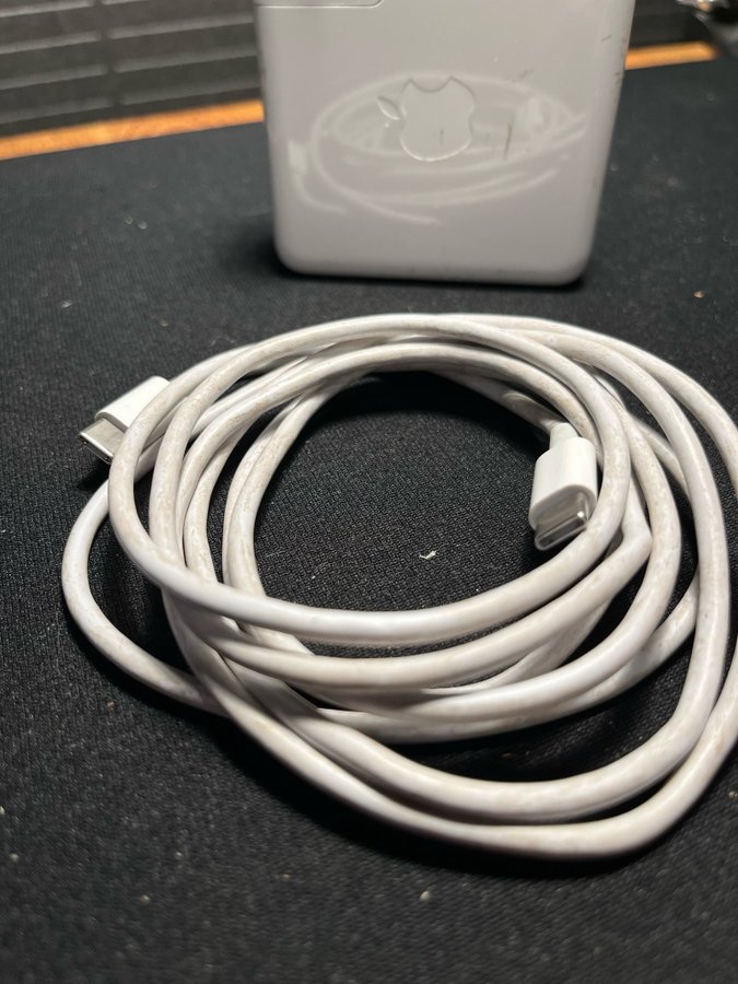 Apple USB-C power adapter 96w med sladd usb-c