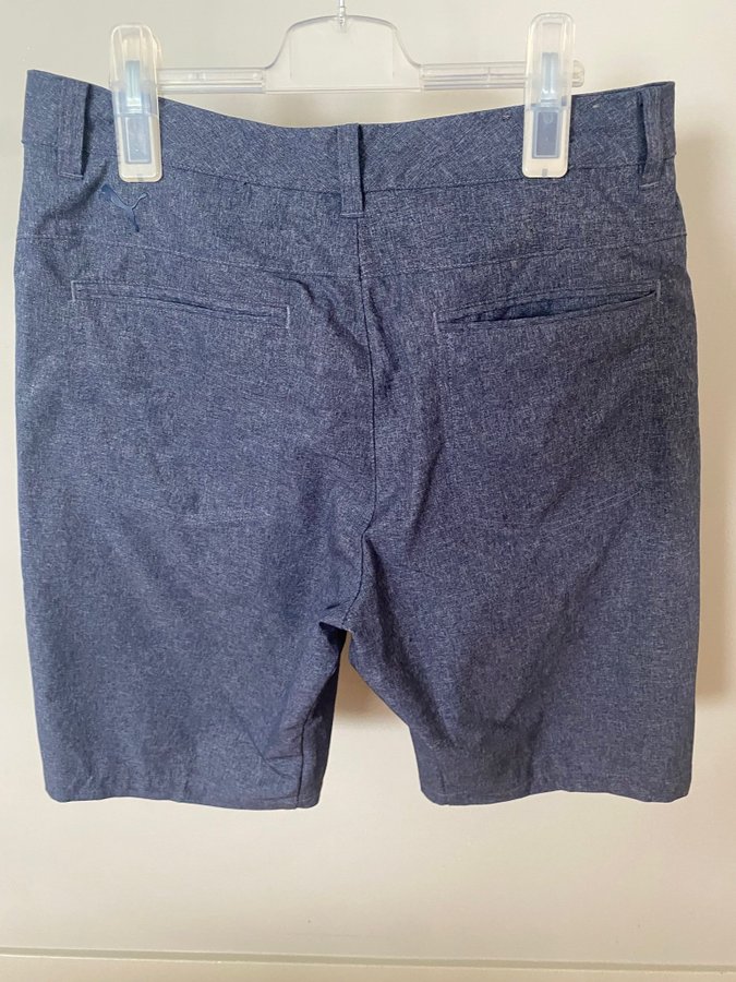 Ny/oanvända shorts (golf) PUMA (w30)