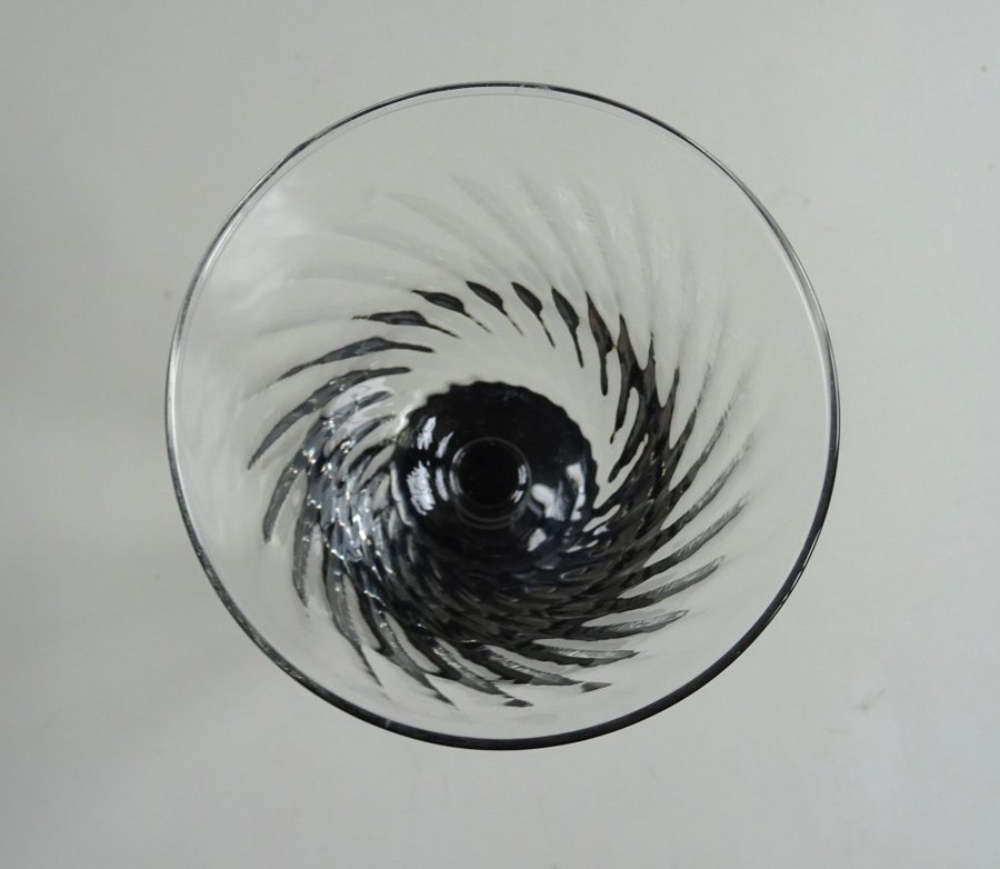 Rödvinsglas Vinglas Black Onyx med svart fot