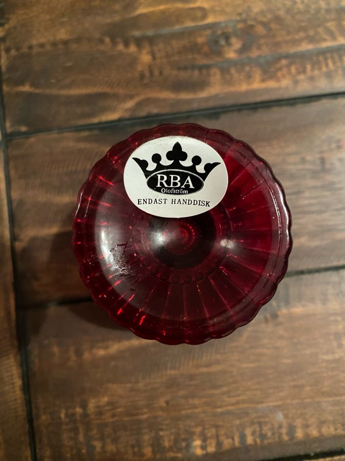 RBA Olofsström Skål rött glas höjd 9 cm