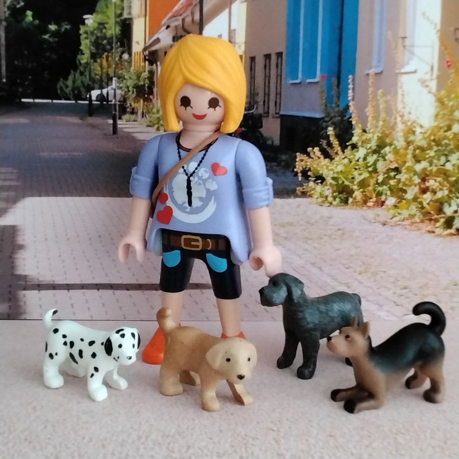 Playmobil kvinna med hundar (70883)