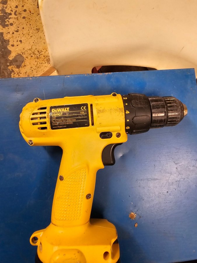 DEWALT 12V Slagskruvdragare