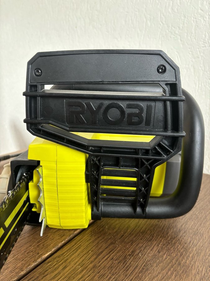 Ryobi Elektrisk Motorsåg 1900W RCS1935