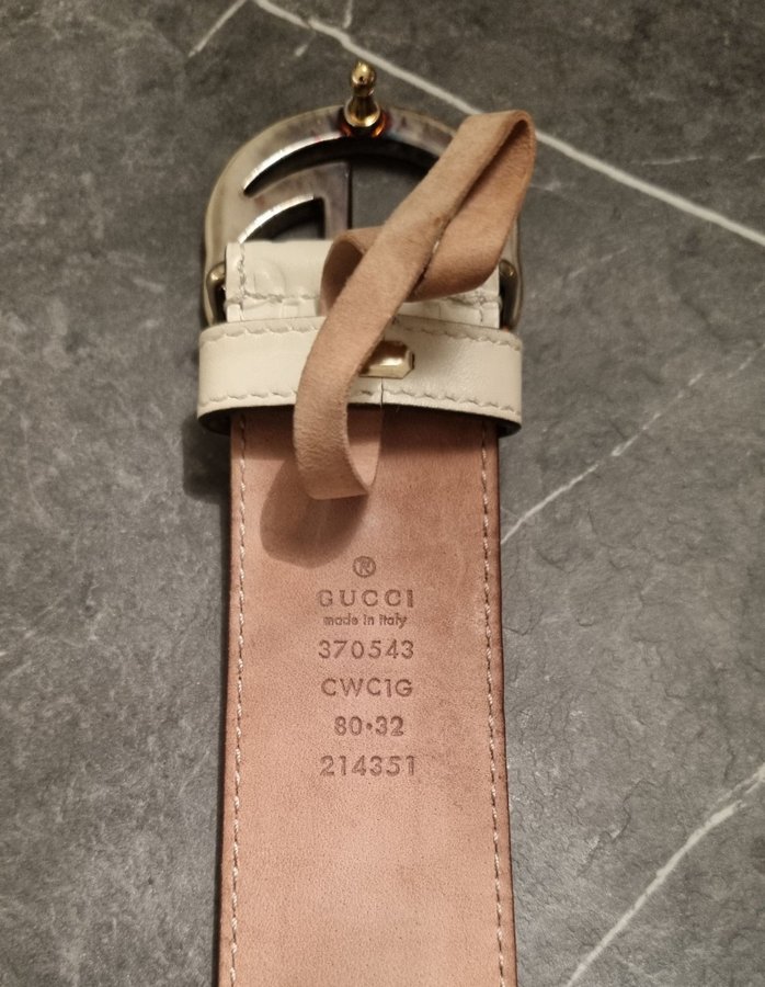 Gucci krämvitt bälte, storlek 80cm. Nyskick!