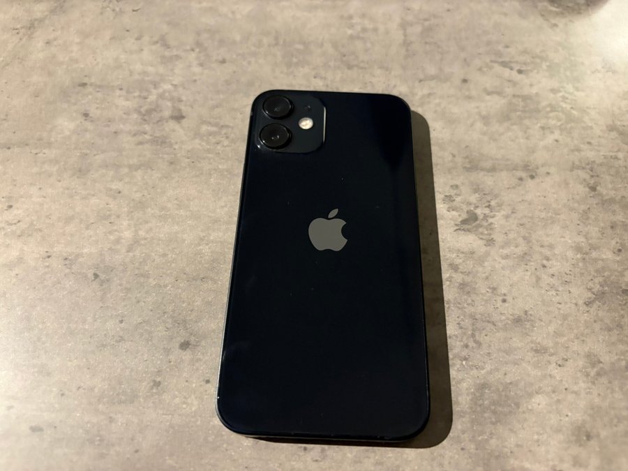 iPhone 12 mini 64 GB Svart