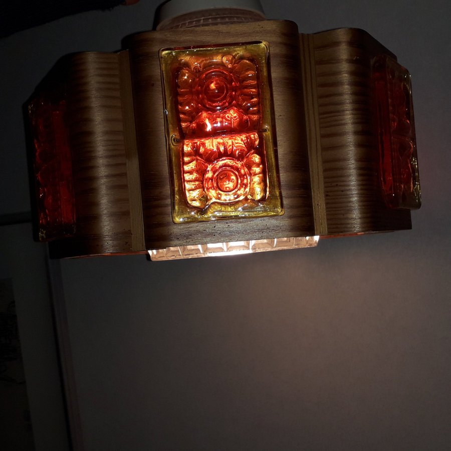 Retro TAKLAMPA / Lampa / Gyllene Glas, Trä, Faner / 60-70-tal / ELPE-ARMATUR AB