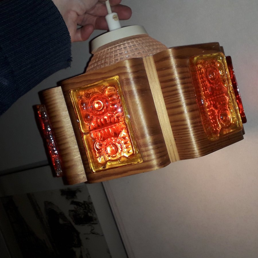 Retro TAKLAMPA / Lampa / Gyllene Glas, Trä, Faner / 60-70-tal / ELPE-ARMATUR AB