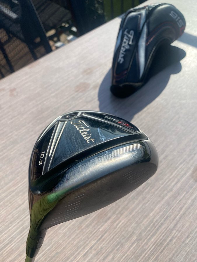 Titleist 915D2 Driver 105° med Diamana D+70 skaft