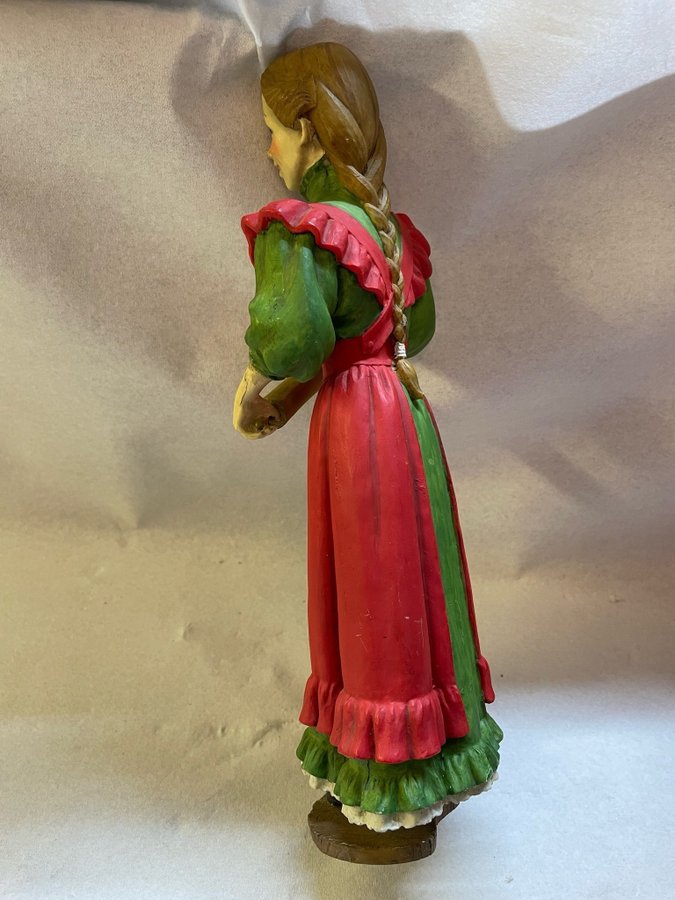 Vintage Figurin kvinna med kavel Candy Design NORWAY