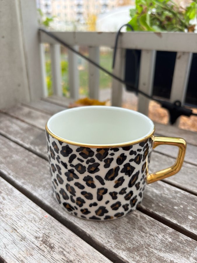 Mugg med leopardmönster HM Home