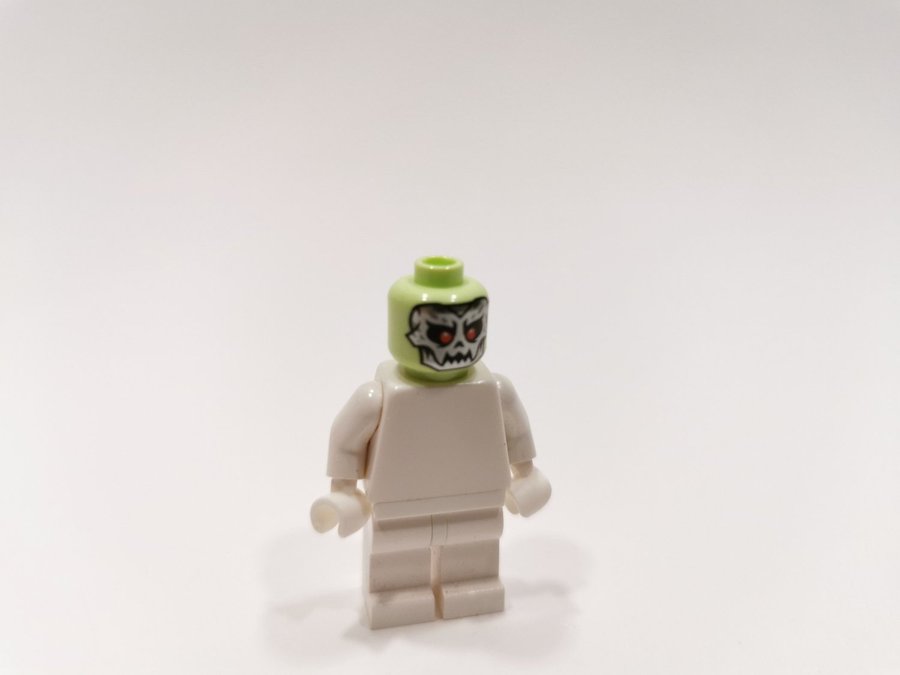 Lego - huvud - head - silverdöskalle - part 3626cpb3200 - yellowish green