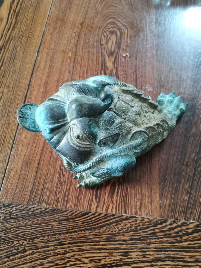 Vintage Bronze Frog Statue