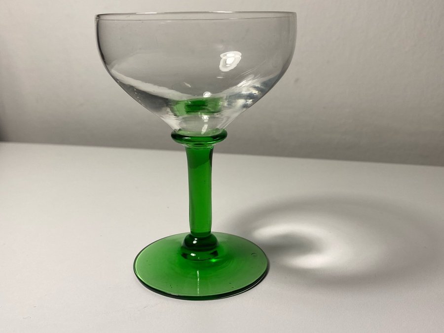 2 spritglas - uranglas, uran, glas, uranium glass - antik, vintage