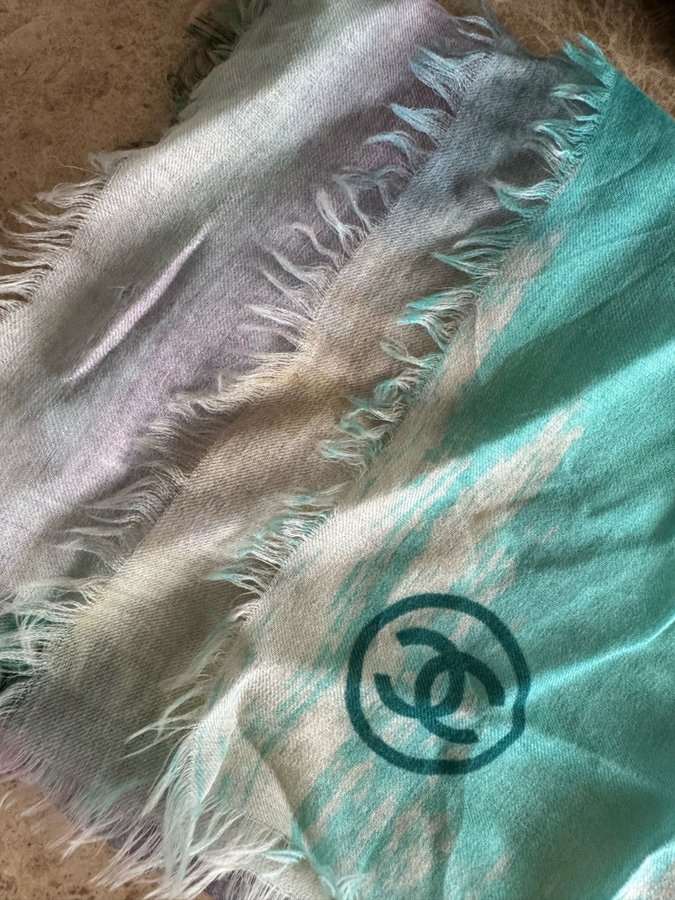 Cashmere scarf från CHANEL