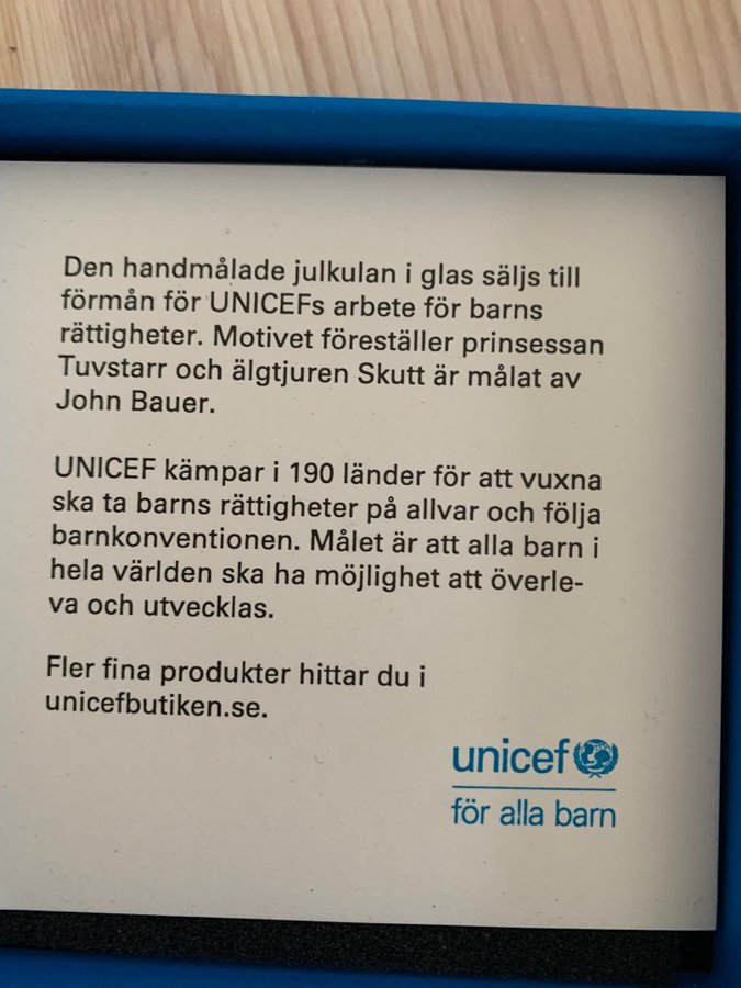 Handmålad Julkula UNICEF 2018