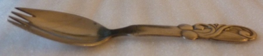 Barnbestick Spork L13,3cm Gaffel sked i samma NS Import Vacker dekor på skaftet