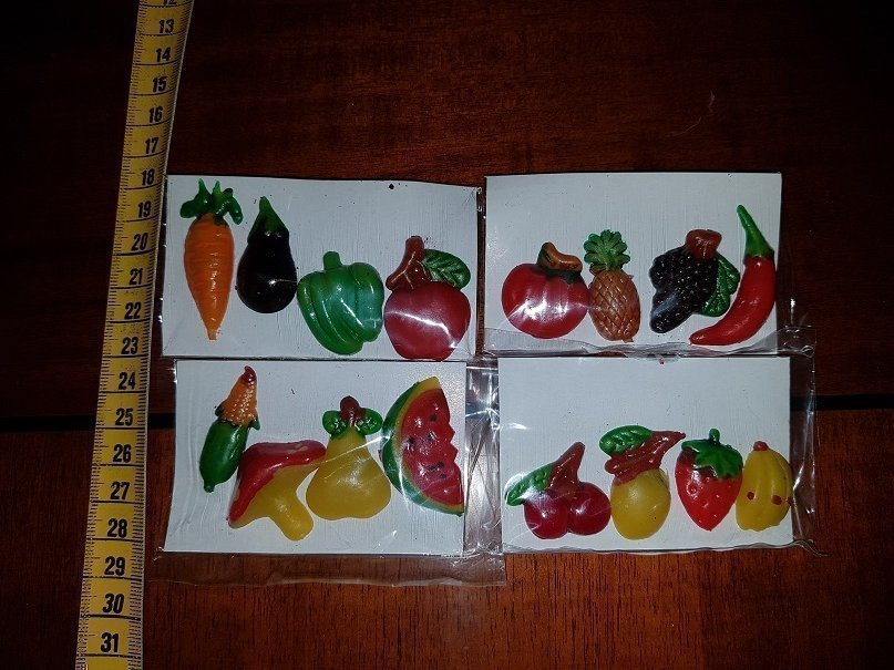 Kylskåp magneter Frukt  grönsaker 16 bitar Refrigerator magnets Fruits vegetabl