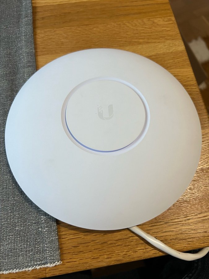 Ubiquiti UniFi AC Pro