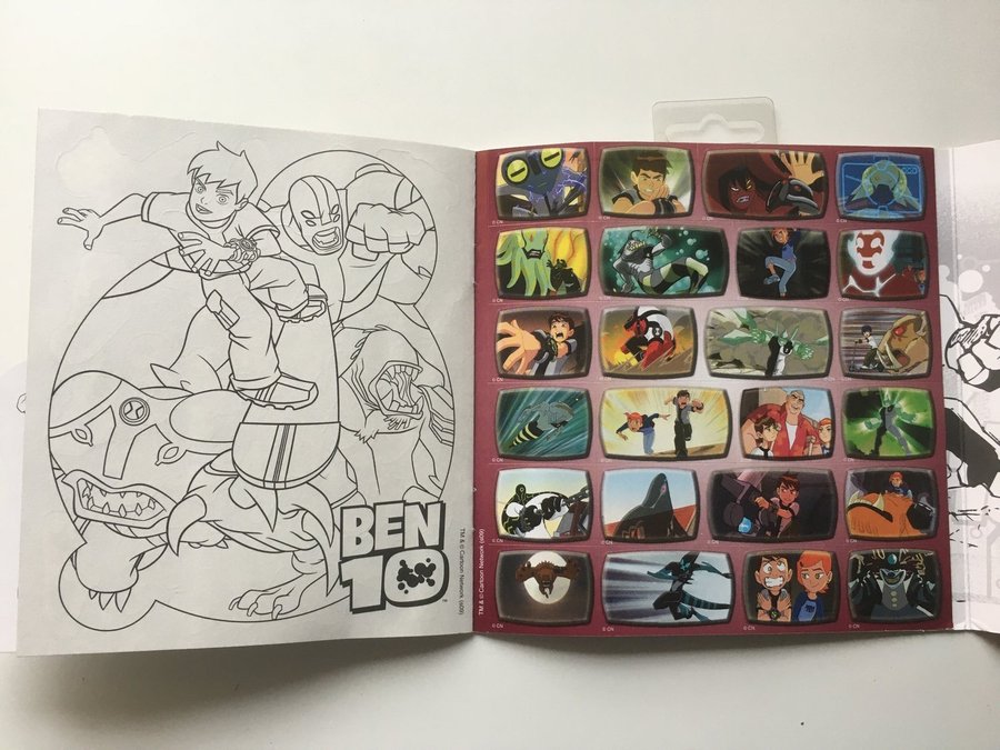 BEN 10 - Klistermärkeshäfte med bilder att färglägga