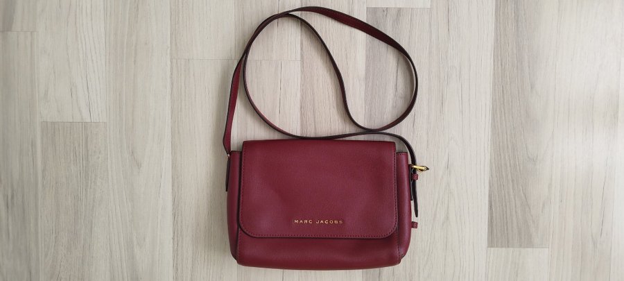 Marc Jacobs leather crossbody bag