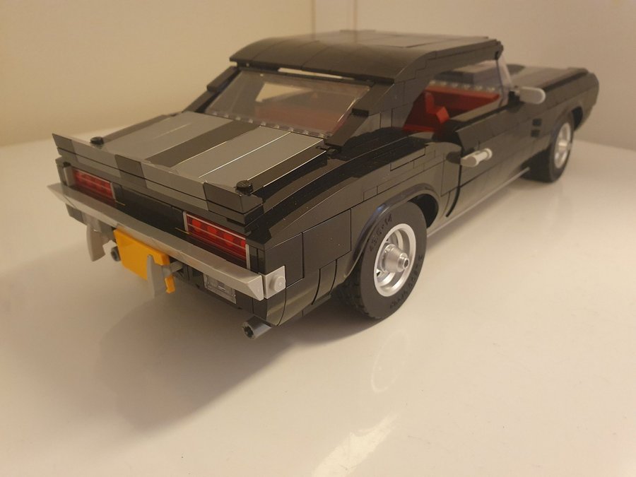 LEGO® Creator Expert 10304 - Chevrolet Camaro Z/28 1969