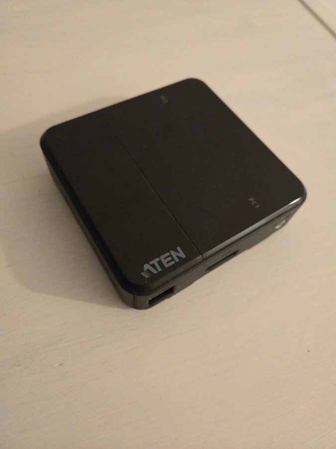 ATEN KVM 2-switch