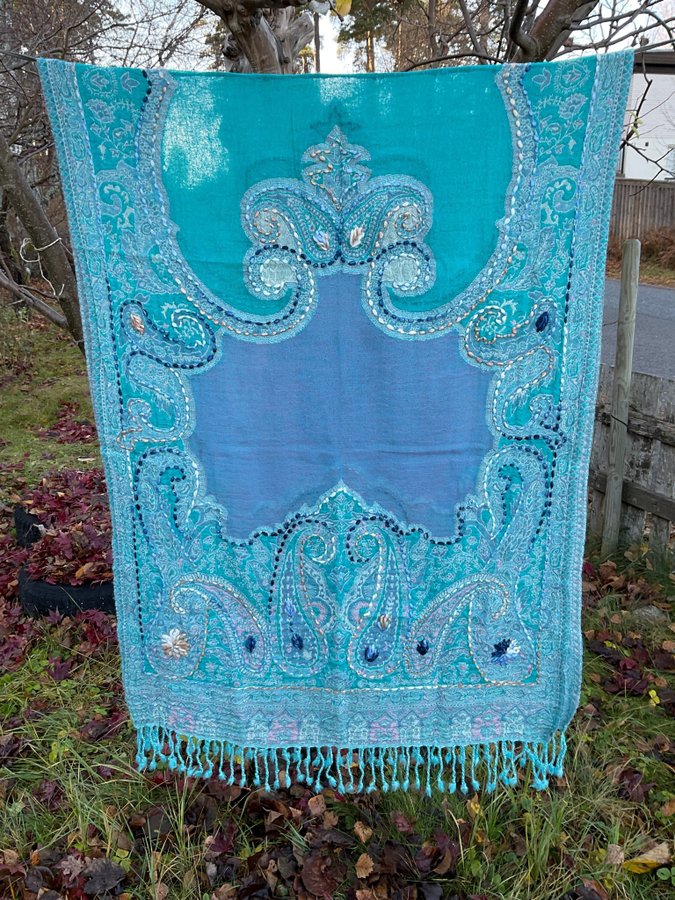 Ny Handbroderad Sjal Halsduk av 100% Kokt Ull från Nepal, ca 200 x 75 cm No.15