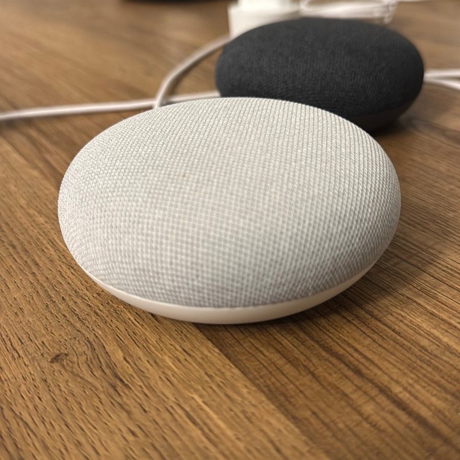 Google Nest Mini (2:a generationen) TVÅ STYCKEN!