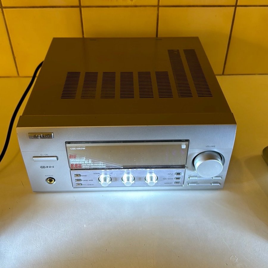 Sanyo Receiver